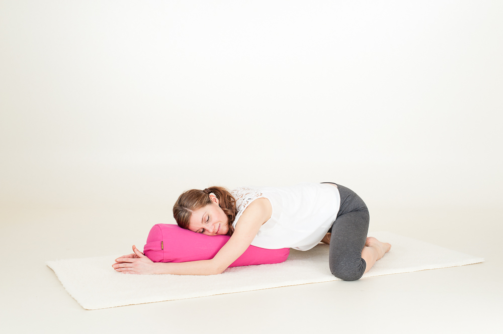 Yinjoogalla hyvinvointia ja rentoutumista turvallisesti